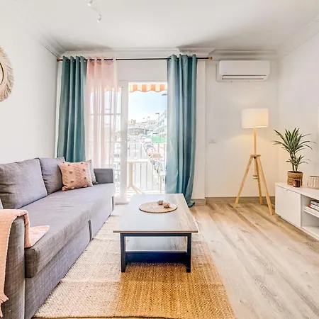 Apartamento La Caleta Comfortable 3 *
